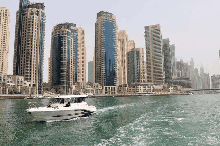 How to Move to Dubai as a Digital Nomad in 2024: An Easy Step-by-Step Guide